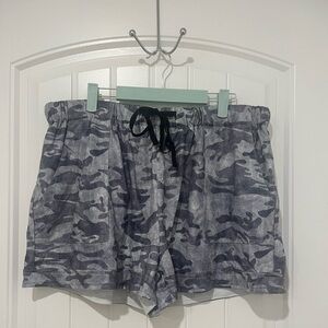 EUC Grey Camo Shorts Size 2XL